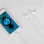 Wired earphones for Lightning â€œL9 Original seriesâ€ - Image 3